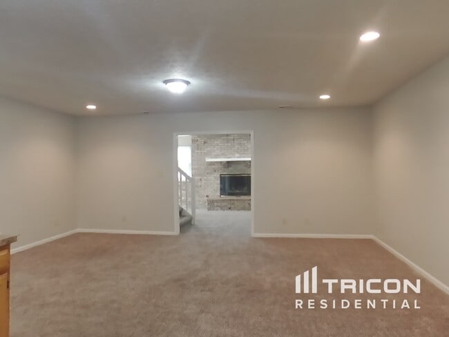 Photo - 5220 Tamarisk Ct