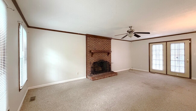 Photo - 2387 Riverchase Pl