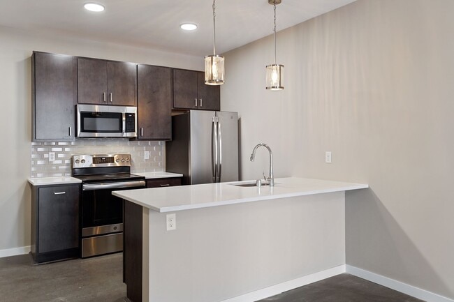 Photo - 756 NE Jackson St Unidad 308