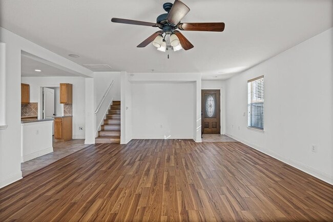 Photo - 5824 Malarkey Rd