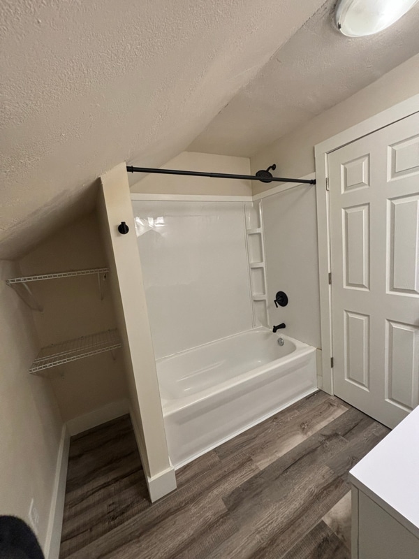 Photo - 517 7th St E