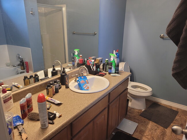 Photo - 361 E 1520 N