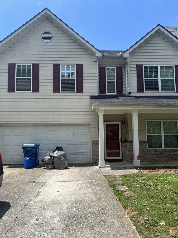 Photo - 2890 Lewis Ln