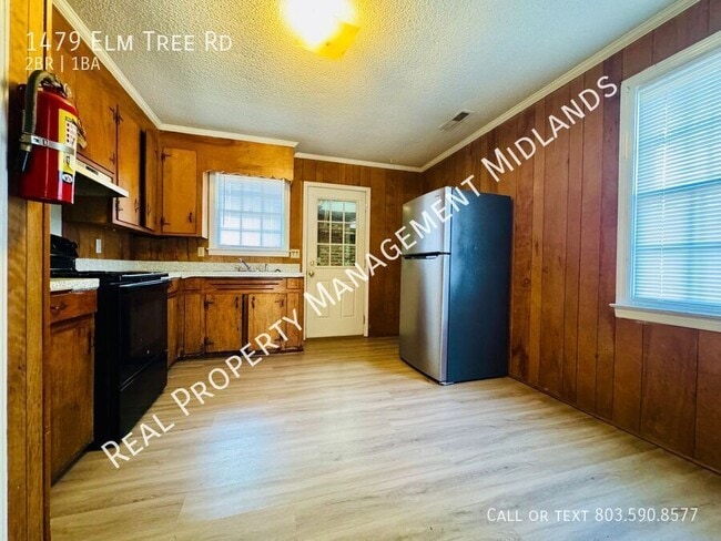 Photo - 1479 Elmtree Rd