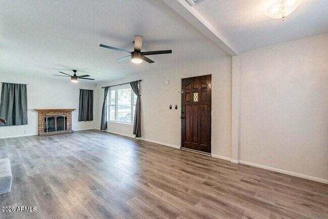 Photo - 505 W Howe St