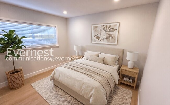 Photo - 4-Bed/2-Bath Home /Available Now!