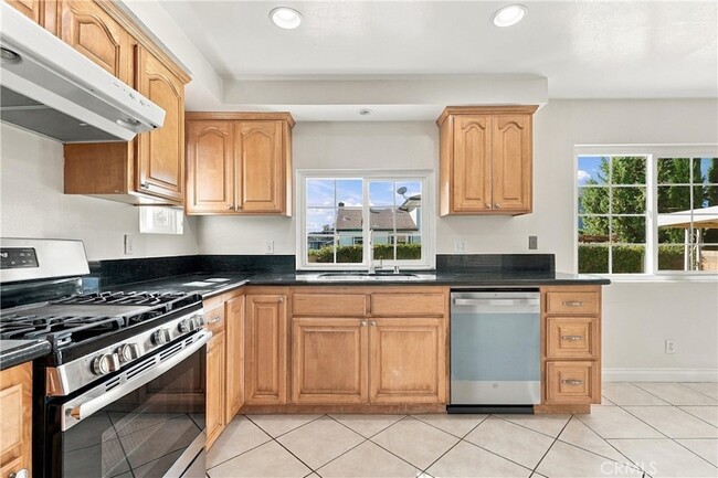 6912 Tahiti Dr