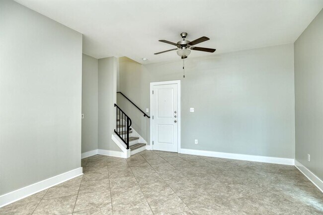 Photo - 605 Pecan Ave