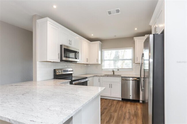 Photo - 2053 Barcelona Dr S