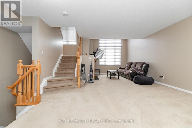 Photo - 362 Galston Private