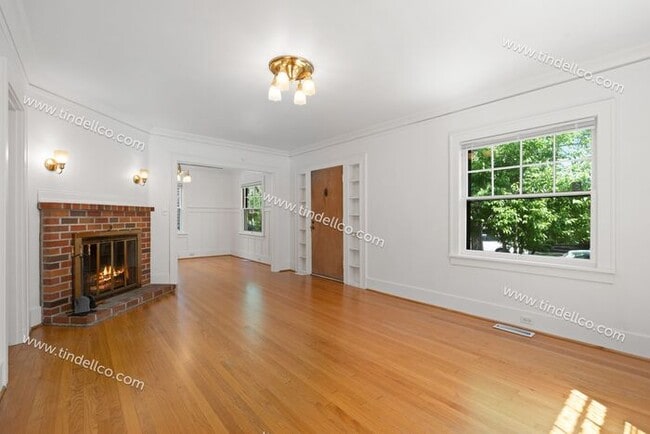 Photo - Charming Hosford-Abernethy Craftsman – 3 Bedroom Home w/ Fenced Yard - Pets Welcome!