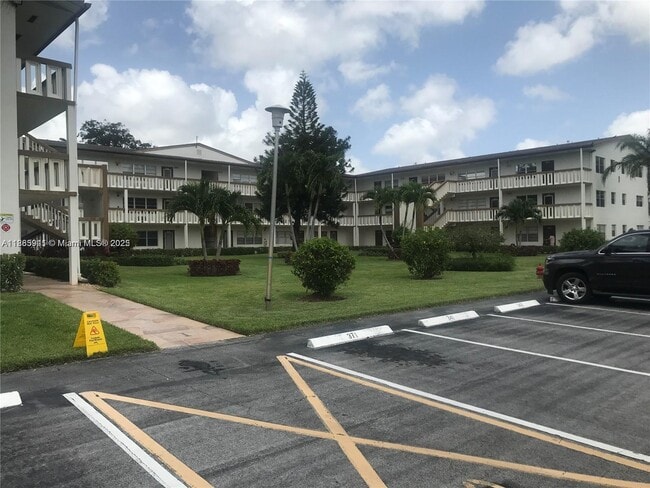 Building Photo - 358 Mansfield I Unit 358