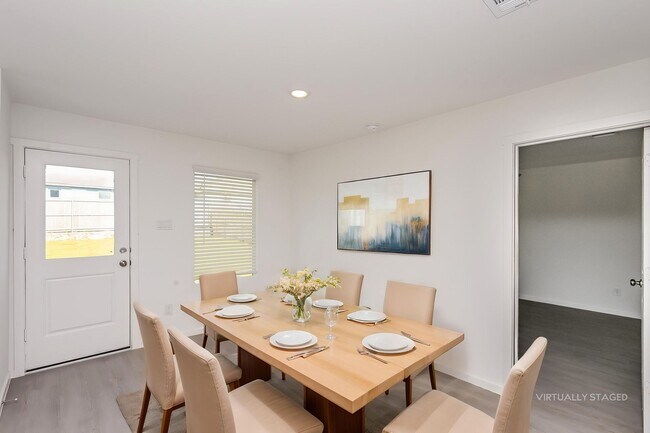 Photo - 2740 River Knl Ln