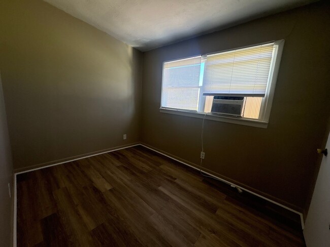 Photo - Myers400 Unit 400
