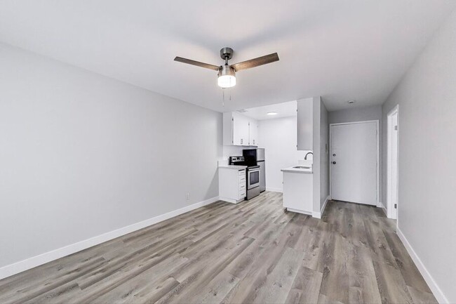 Photo - 187 Montecito Ave Unidad 106