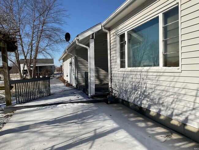 Photo - 10421 Yoder Rd