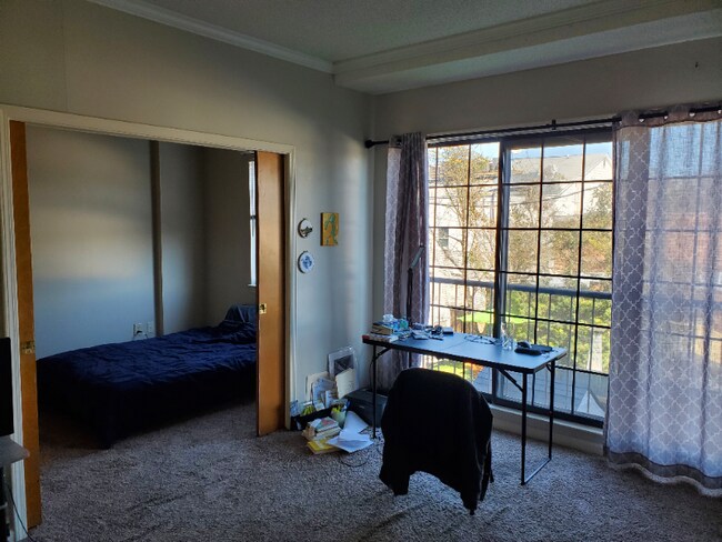 Photo - 2009 Greene St Unit 107