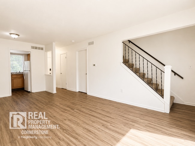 Building Photo - Spacious 2BR Townhome in Gull Lake Schools | Dog Friendly Unit 6
