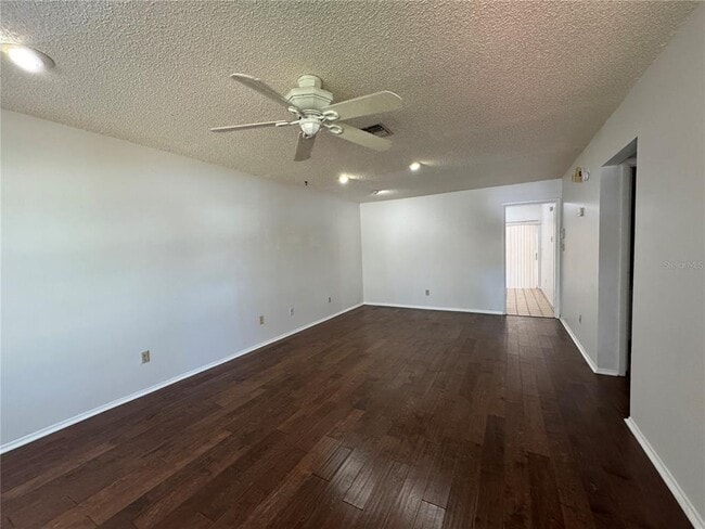 Photo - 547 Pigeon Cir