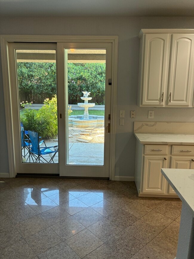 Photo - 2824 Buckminster Dr