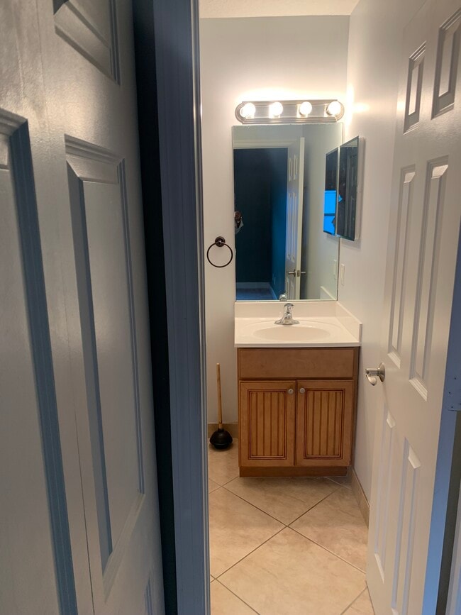 Fotografía del edificio - 529 SW Akron Ave Unidad 2