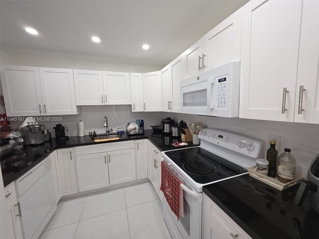 Photo - 6970 NW 186th St Unit 3-307