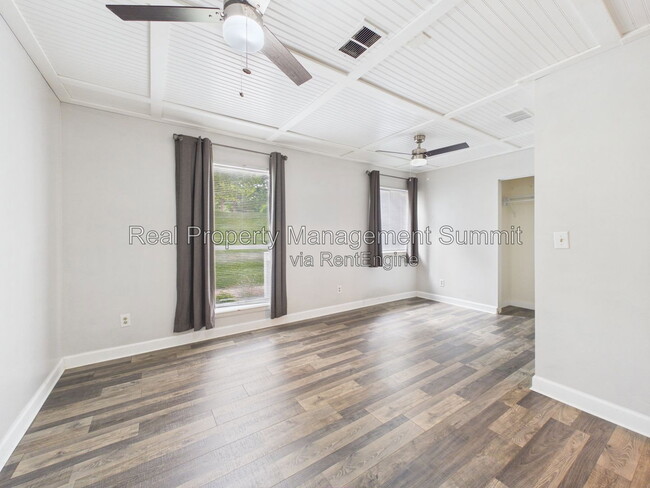Photo - 1336 Hunters Rd Unit Apt C