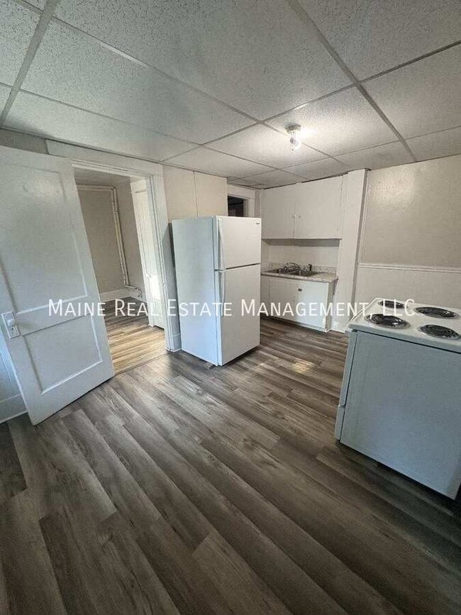 Building Photo - 124 York St Rental