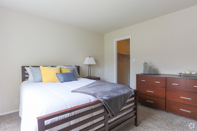 2BR,2BA,-934SF Bristle Bay