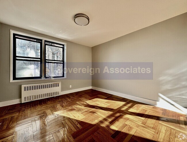 Building Photo - 525-527-527 Riverdale Ave Unit 7F Rental