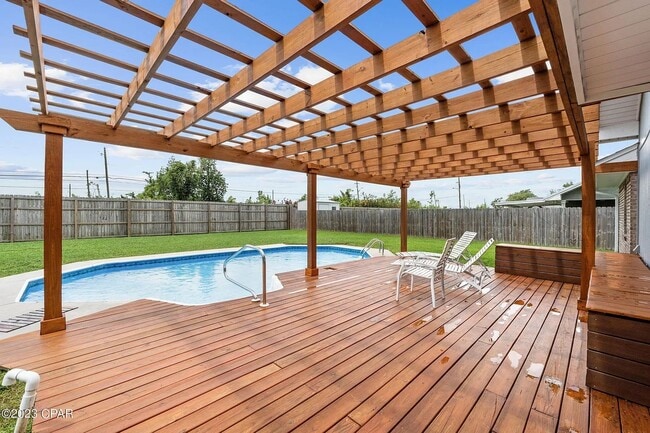 Photo - Stunning 4B / 2Bth Lynn Haven, Florida
