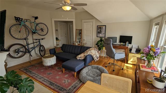 Photo - 1401 N Gaylord St Unidad 5