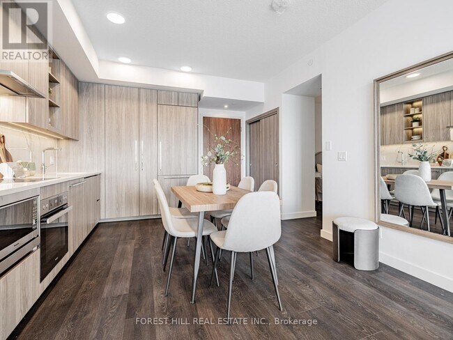 Photo - 27 McMahon Dr Unité 2706