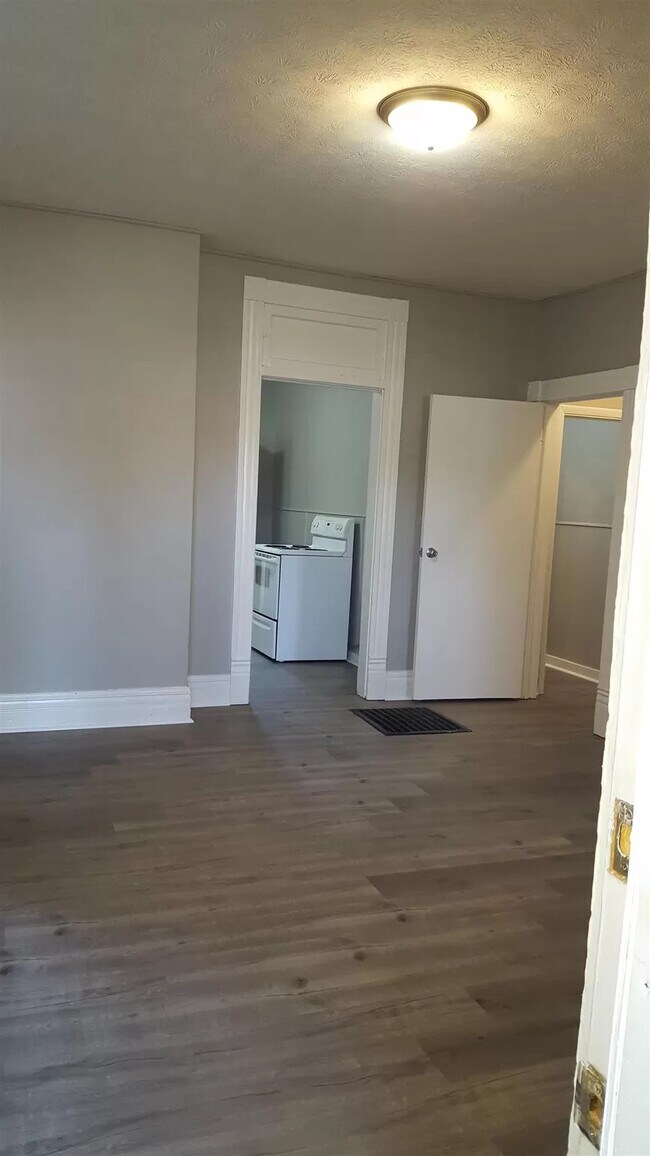 Living Room to Kitchen View - 1516 N 13th St Unit 1516 First Floor