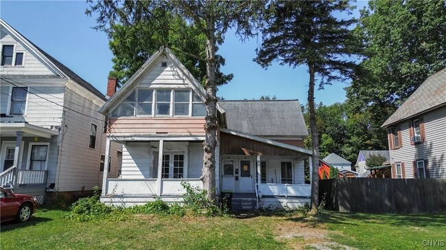 Building Photo - 40 Elm St Rental