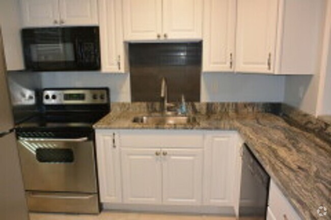 Building Photo - 3 Bed 2 Bath - Allston/Brighton 9/1 Rental