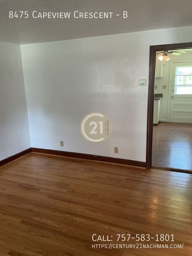 Photo - 8475 Cape View Crescent Unit B