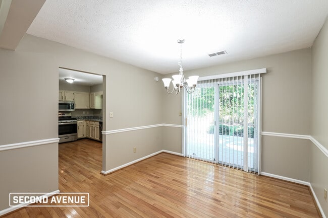 Photo - 4363 Fitzpatrick Way