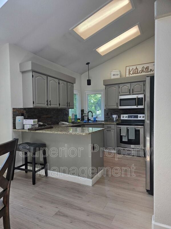 4126 Stoneridge Ct