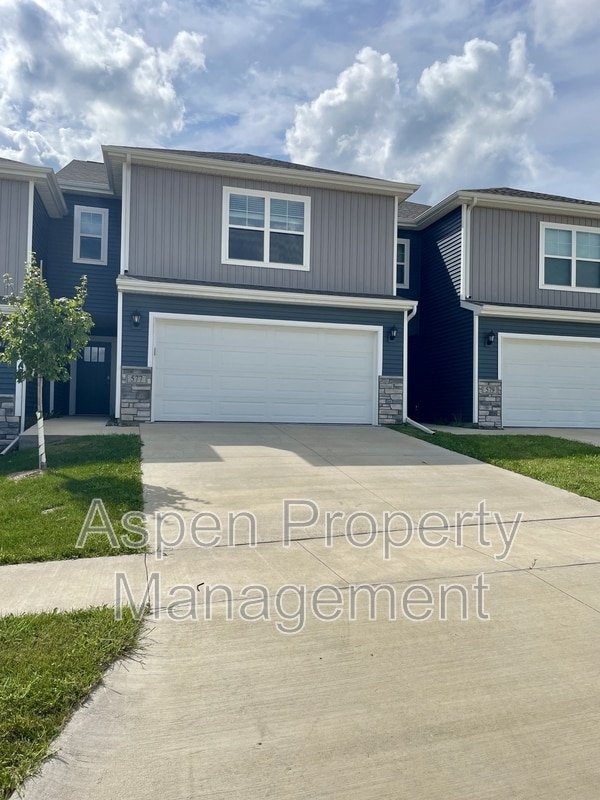 Building Photo - 577 N Kimberlite St Rental