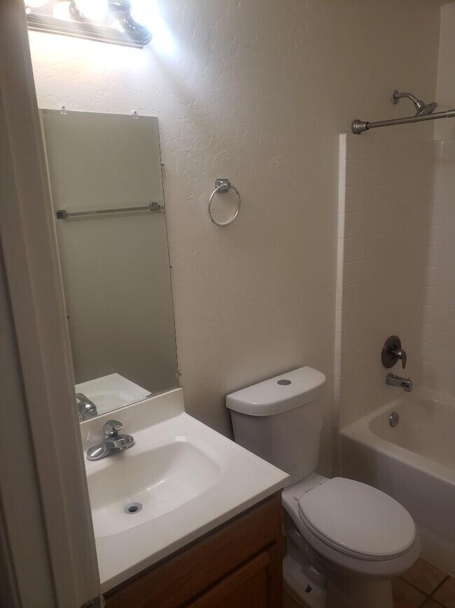 Photo - N Sunshine Blvd