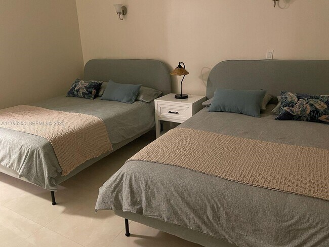 Photo - 100 Bayview Dr Unit PH29