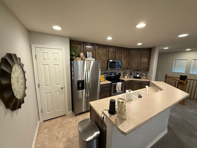 Photo - Beautiful 2 bed 2 bath Townhome in Meridian! Unit A