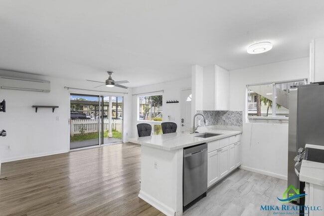 Photo - 94-510 Lumiaina St #J101