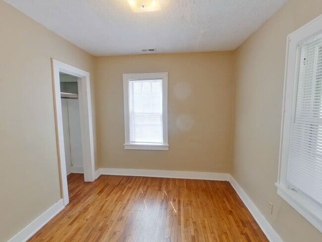 Photo - 806 N Terrace