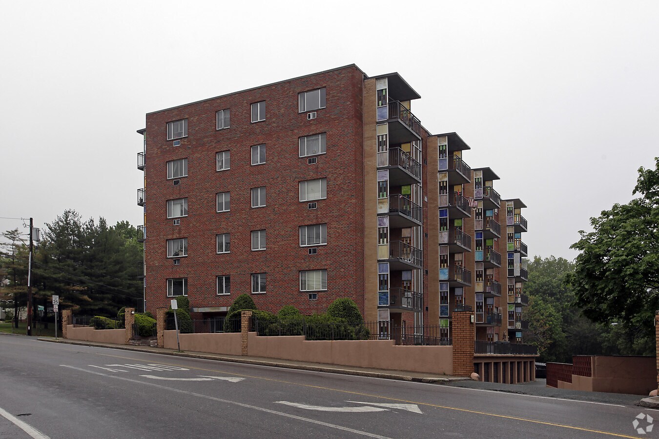 Parkway-Mystic - Parkway-Mystic Apartments