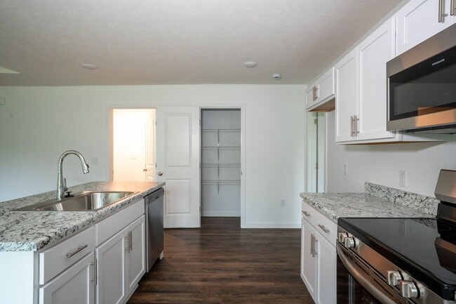 Photo - BRAND NEW 3 BEDROOM HOME - BOLIVAR, MO