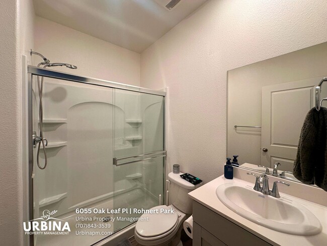 Photo - 6055 Oak Leaf Pl