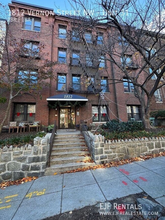 Dupont/U Street Corridor Two Bedroom In Fa... - Dupont/U Street Corridor Two Bedroom In Fa... Apartment Unit 31