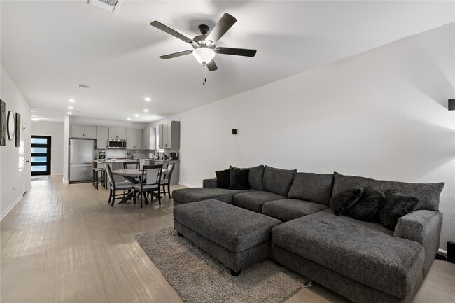 Photo - 10918 Amador Peak Dr